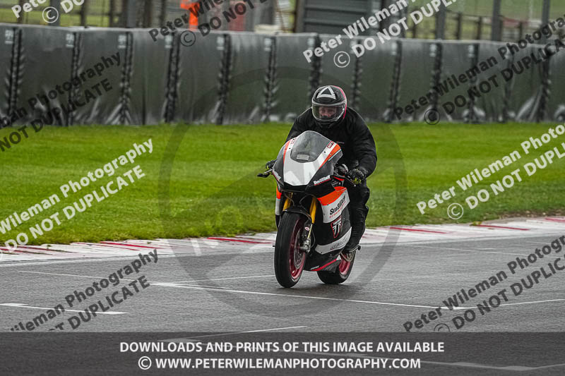 donington no limits trackday;donington park photographs;donington trackday photographs;estoril;event digital images;motorbikes;no limits;no limits trackdays;peter wileman photography;portugal;trackday;trackday digital images;trackday photos